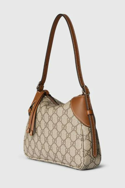 GUCCI EMBLEM SMALL SHOULDER BAG