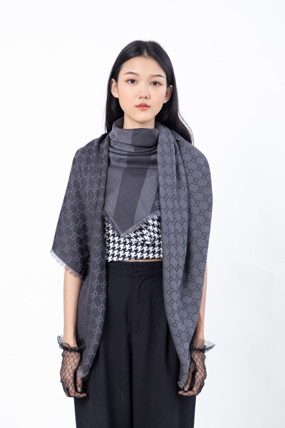 Gucci Shawl Grey