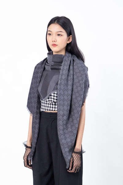 Gucci Shawl Grey
