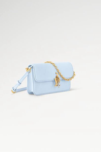 LV Bloom Wallet On Chain