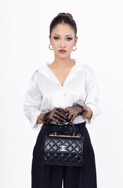 CHANEL FLAP BAG WITH TOP HANDLE