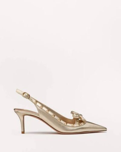 VALENTINO ROCKSTUD BOW SLINGBACK PUMPS IN LAMINATED NAPPA LEATHER AND 60MM TONE STUDS