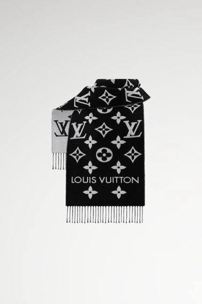 LV Essential Scarf