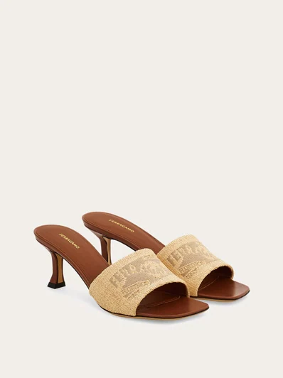 Ferragamo Venna logo slide