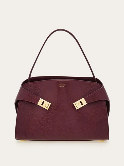 Ferragamo Hug soft shoulder bag (M)