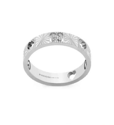 Gucci Icon 18ct White Gold Star Ring (Size Q)