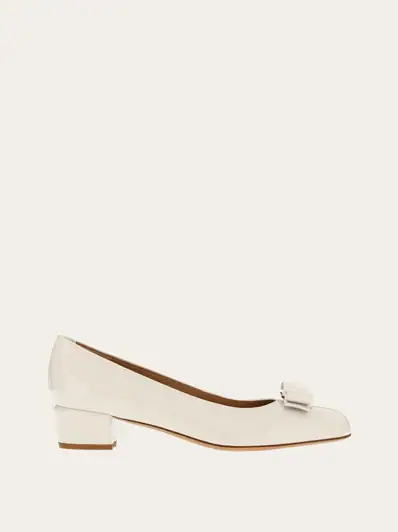 Ferragamo Vara pump