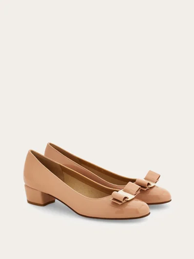 Ferragamo Vara pump
